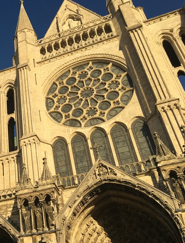 Tourisme Lieux & Activités à découvrir : la Cathédrale de Chartres